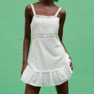 NWT ZARA WHITE EMBROIDERED DRESS